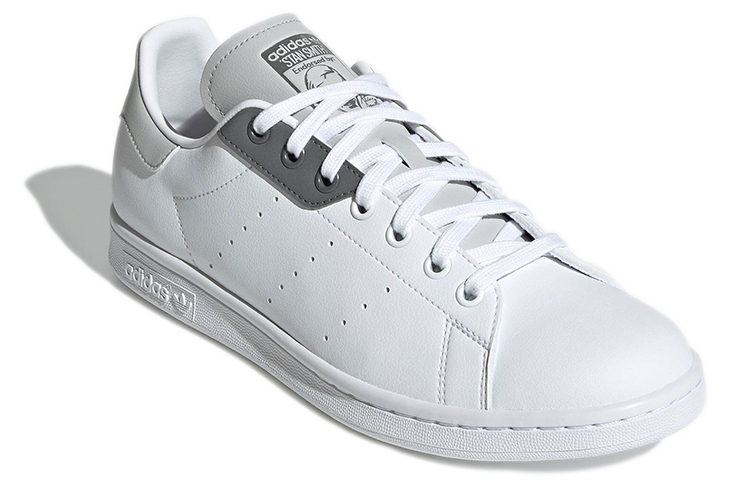 Lookbook adidas Superstar 'Putih Abu-abu' H00340