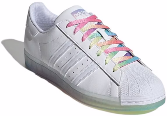 阿迪达斯Superstar“白色彩虹鞋底” GW9682 Lookbook 阿迪达斯Superstar“白色彩虹鞋底” GW9682