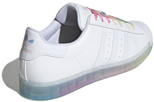 阿迪达斯Superstar“白色彩虹鞋底” GW9682 Shop 阿迪达斯Superstar“白色彩虹鞋底” GW9682
