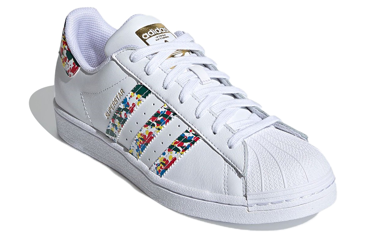 Lookbook 阿迪达斯 Superstar '白色飞溅' FX5540