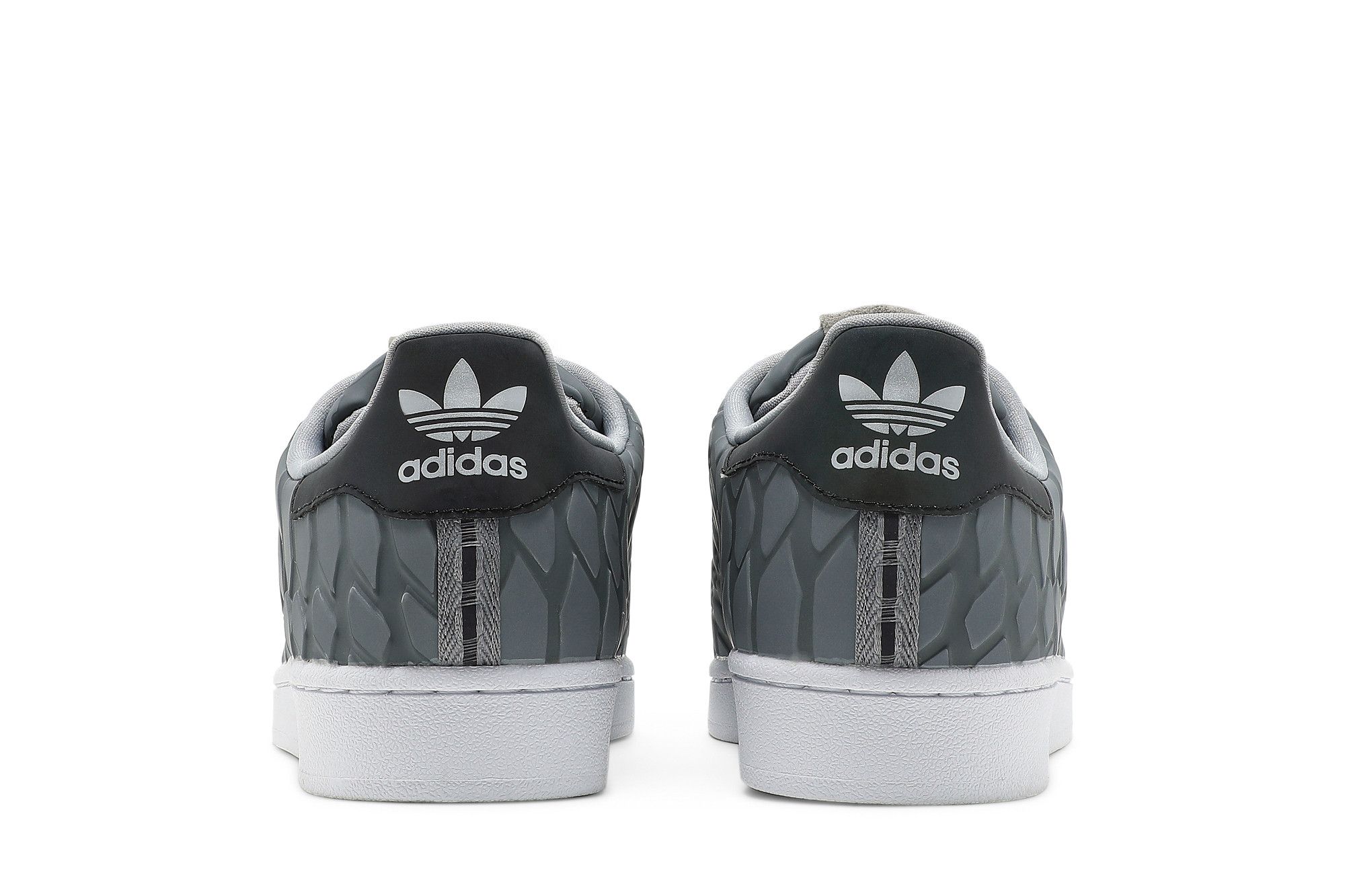 Sizing adidas Superstar 'Xeno' D69367