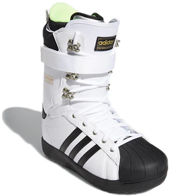 adidas Superstar ADV Boot ''Bianco Nuvola Nero'' EG9590 Lookbook adidas Superstar ADV Boot ''Bianco Nuvola Nero'' EG9590