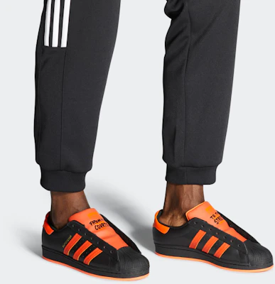 愛迪達 Superstar 無鞋帶款 '黑色太陽能橙' FV3021 Details for 愛迪達 Superstar 無鞋帶款 '黑色太陽能橙' FV3021