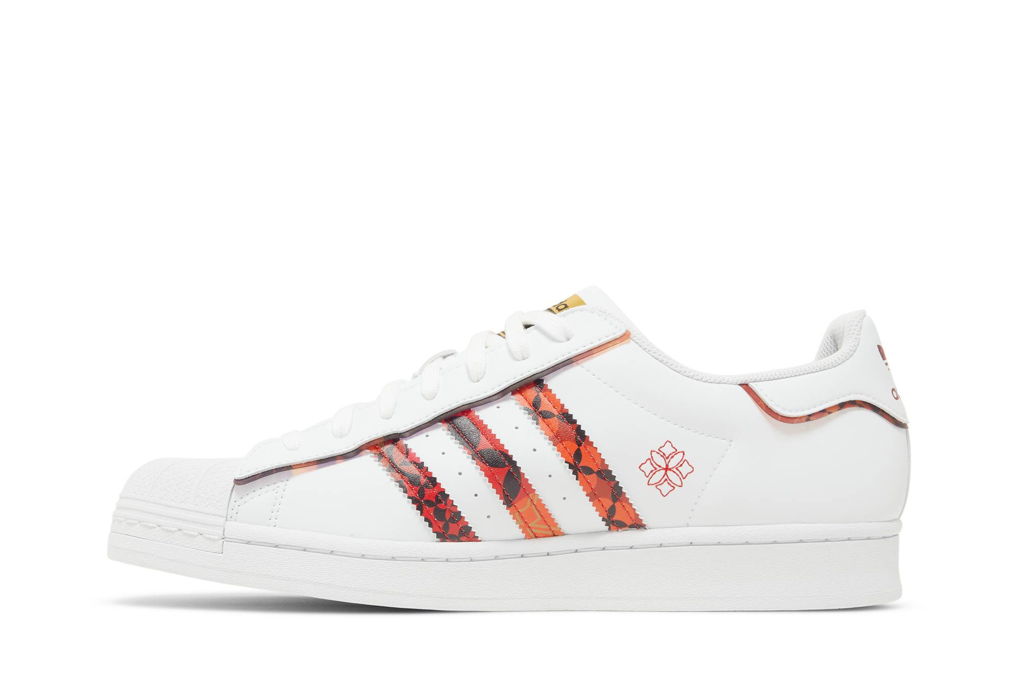 Lookbook アディダス スーパースター 旧正月 (or 春節) GX8839