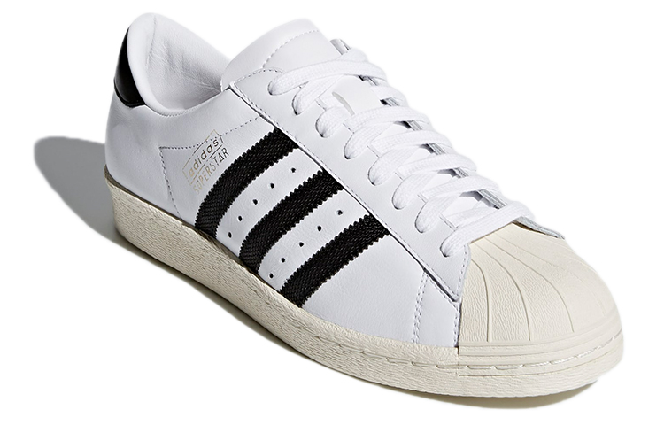 Lookbook adidas Originals Superstar OG 低筒 板鞋 男款 白黑色