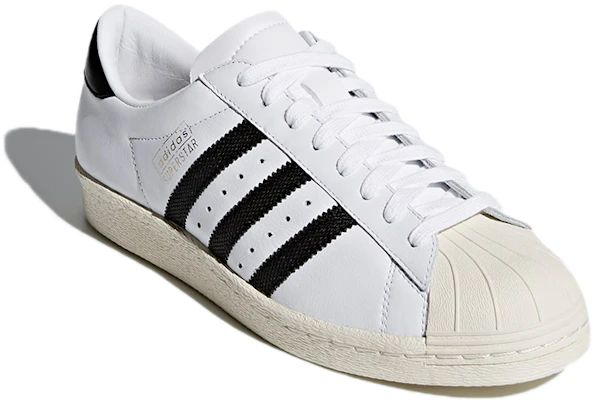 阿迪达斯三叶草 Superstar OG '基础白' CQ2475 Lookbook 阿迪达斯三叶草 Superstar OG '基础白' CQ2475