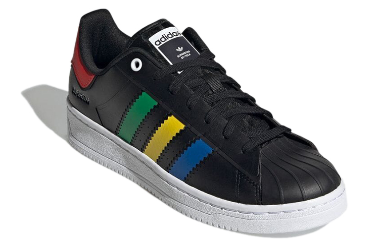 Lookbook 阿迪达斯Superstar OT Tech '黑色多彩' GV7572