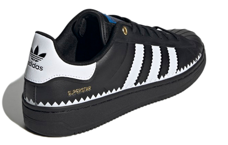 Shop 阿迪达斯Superstar OT Tech“黑白” GZ7634