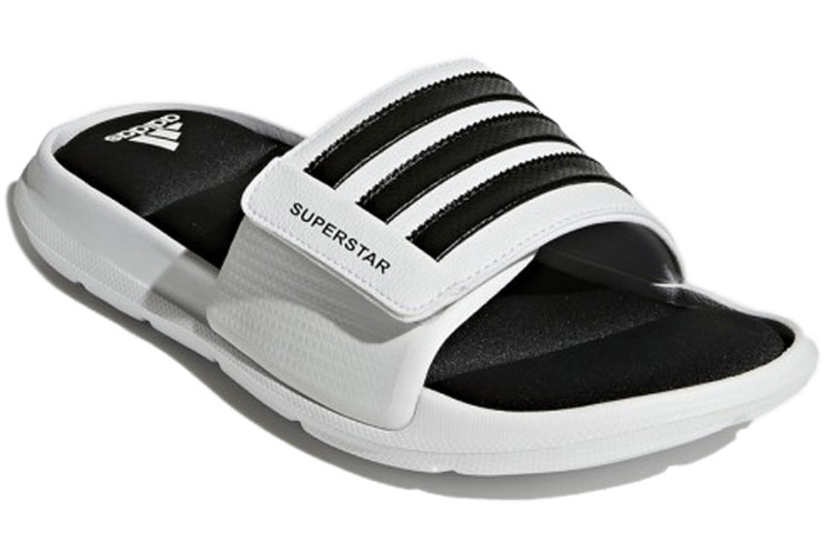 Lookbook アディダス スーパースター スライド 白黒 AC8702