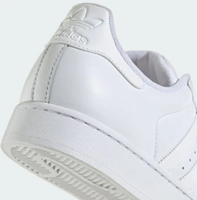 阿迪达斯三叶草贝壳头运动鞋 JI0080 1