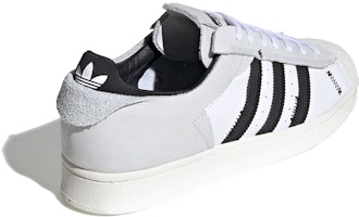 adidas originals Superstar WS2 解構三條紋 耐磨防滑 低筒 板鞋 男女款 灰白 Shop adidas originals Superstar WS2 解構三條紋 耐磨防滑 低筒 板鞋 男女款 灰白