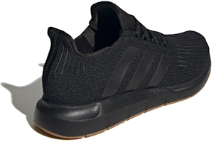 阿迪达斯 Swift Run 1.0 黑色红棕配色款式 IE7476 Shop 阿迪达斯 Swift Run 1.0 黑色红棕配色款式 IE7476