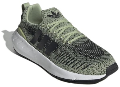 adidas Swift Run 22 'Magic Lime' - Verde Lima GZ3505 Lookbook adidas Swift Run 22 'Magic Lime' - Verde Lima GZ3505