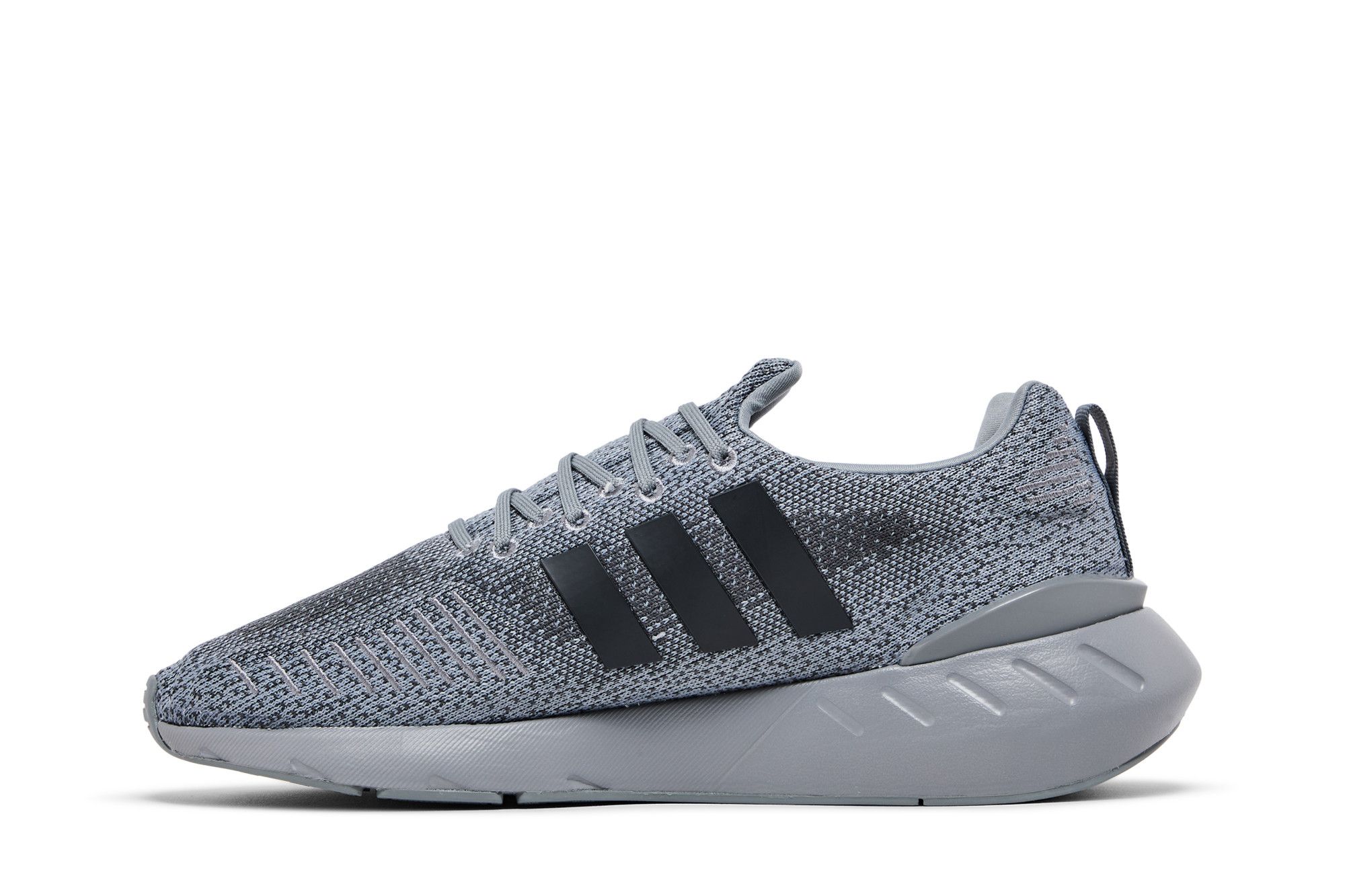 Lookbook adidas Swift Run 22 'Gris Triple' GZ3502