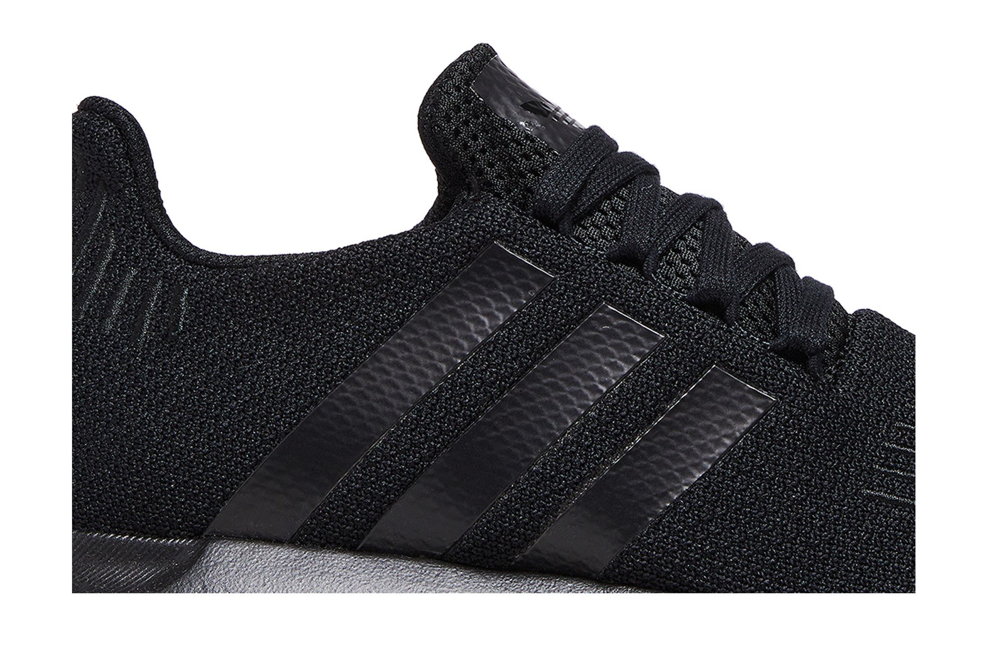 Order adidas Swift Run ''Schwarz Gum'' DB3603