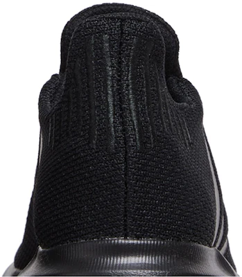 adidas Swift Run ''Schwarz Gum'' DB3603 Sizing adidas Swift Run ''Schwarz Gum'' DB3603
