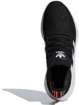 阿迪达斯 Originals Swift Run 低帮跑步鞋 黑白橙 Purchase 阿迪达斯 Originals Swift Run 低帮跑步鞋 黑白橙