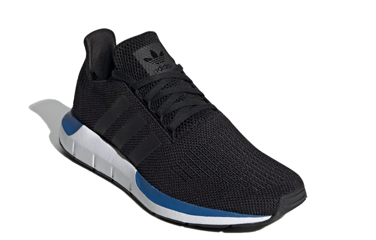 Shop adidas Swift Run 'Hitam Inti' EE4444