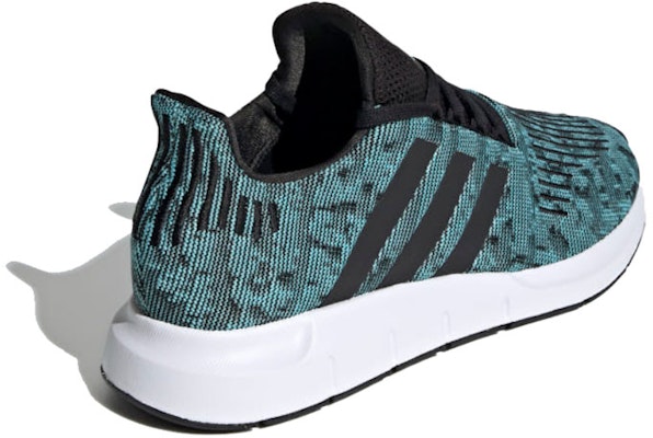 adidas originals Swift Run 鞋 藍黑 Lookbook adidas originals Swift Run 鞋 藍黑