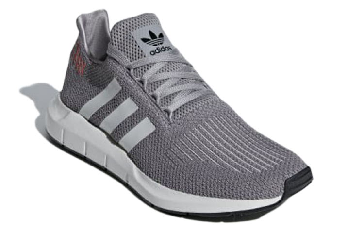 Lookbook adidas Swift Run 'Kelabu' B37728