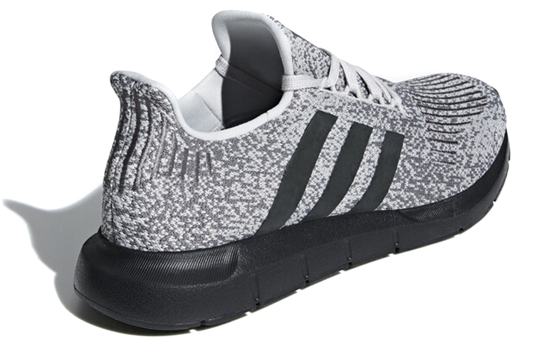 Lookbook adidas Swift Run 'Abu-Abu' BB9584