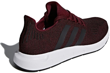 阿迪达斯Swift Run '酒红黑白' CQ2118 Shop 阿迪达斯Swift Run '酒红黑白' CQ2118