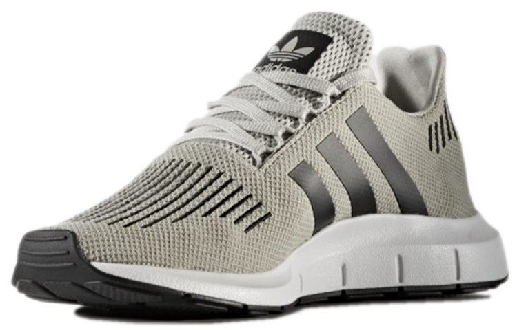 Lookbook アディダス スウィフトラン "セサミ" CG4114