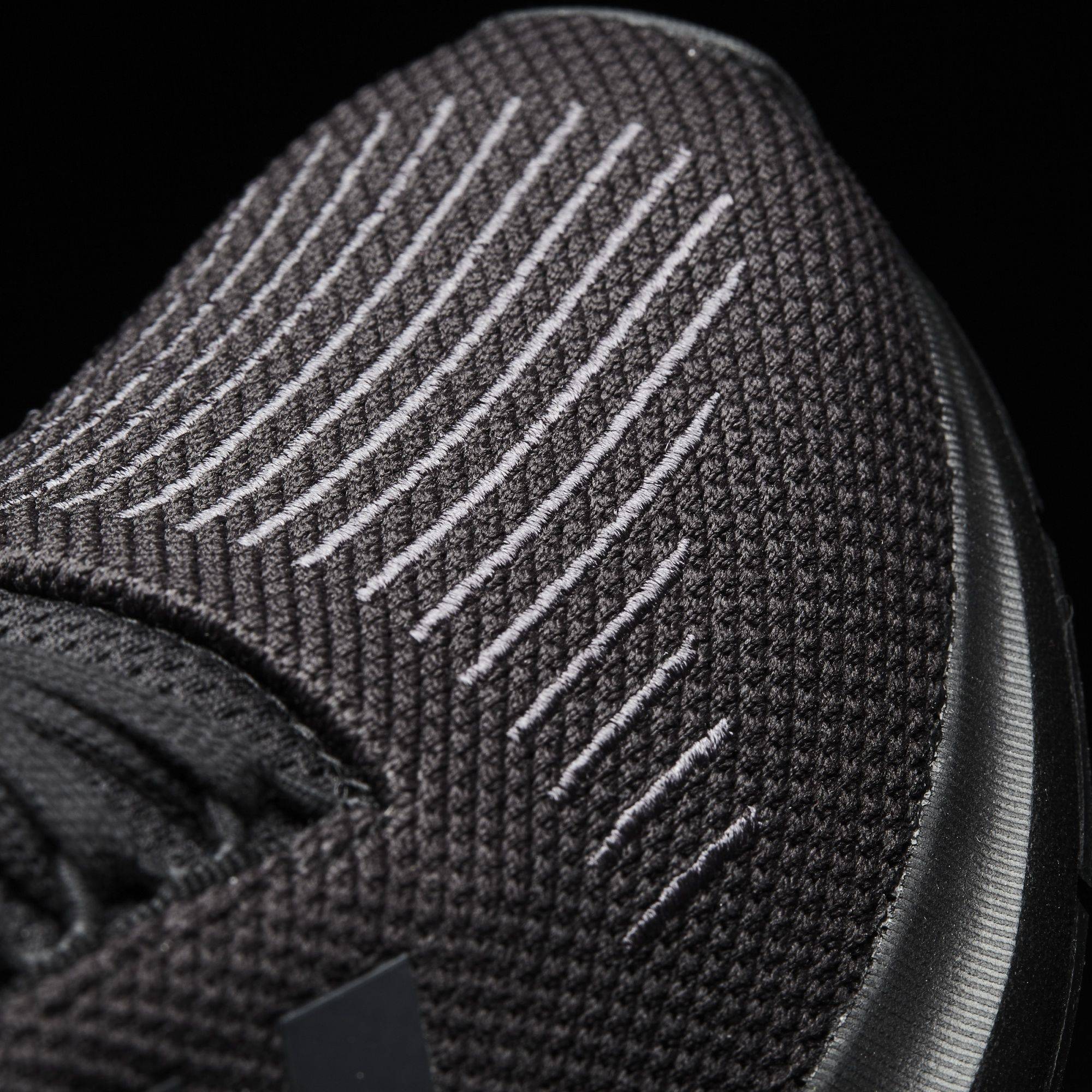 Purchase adidas Swift Run "Negro Triple" CG4111