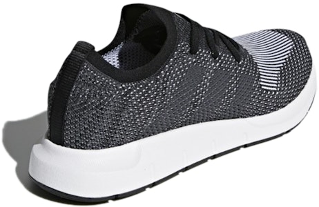 adidas Originals Swift Run Primeknit 減震耐磨舒適 低幫跑步鞋 黑灰 Shop adidas Originals Swift Run Primeknit 減震耐磨舒適 低幫跑步鞋 黑灰