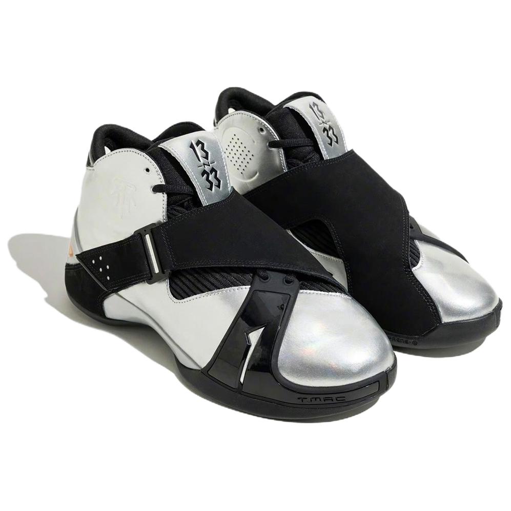 Shop T-Mac 5 ミッド 黒白 (T-Mac 5 Mid 黒白) B49752