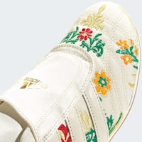 Zapatillas Adidas Taekwondo Blanco Crema/Oro Metálico/Goma JR3705 1