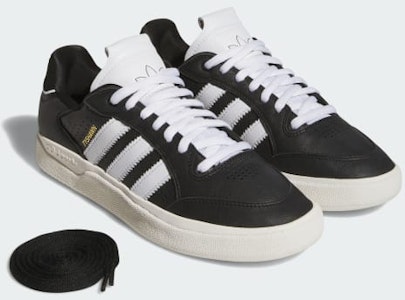 아디다스 테이시온 로우 코어 블랙/클라우드 화이트/초크 화이트 JQ1137 1