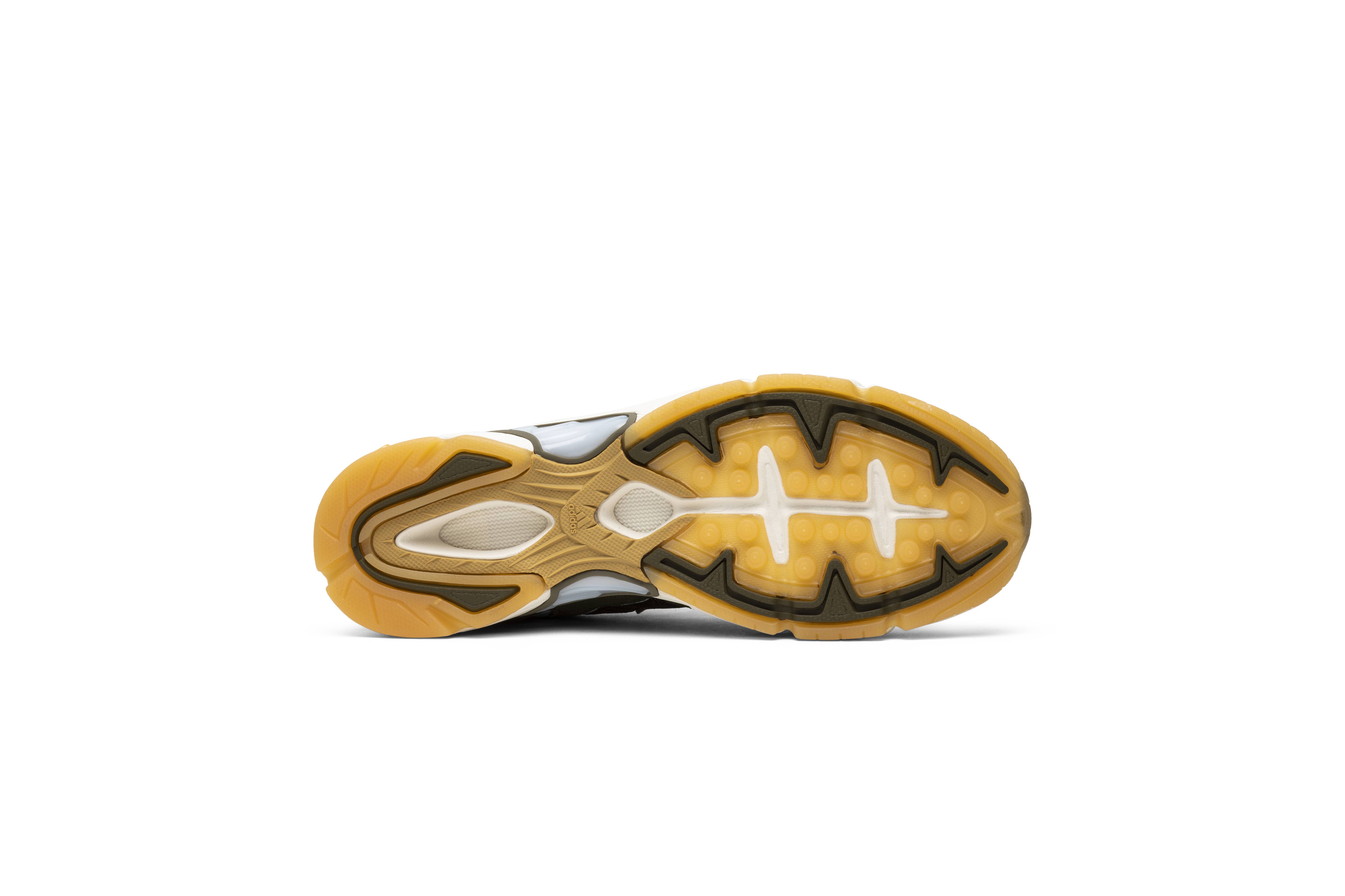 Shop 阿迪达斯Saint Alfred联名款Temper Run运动鞋 BD8043