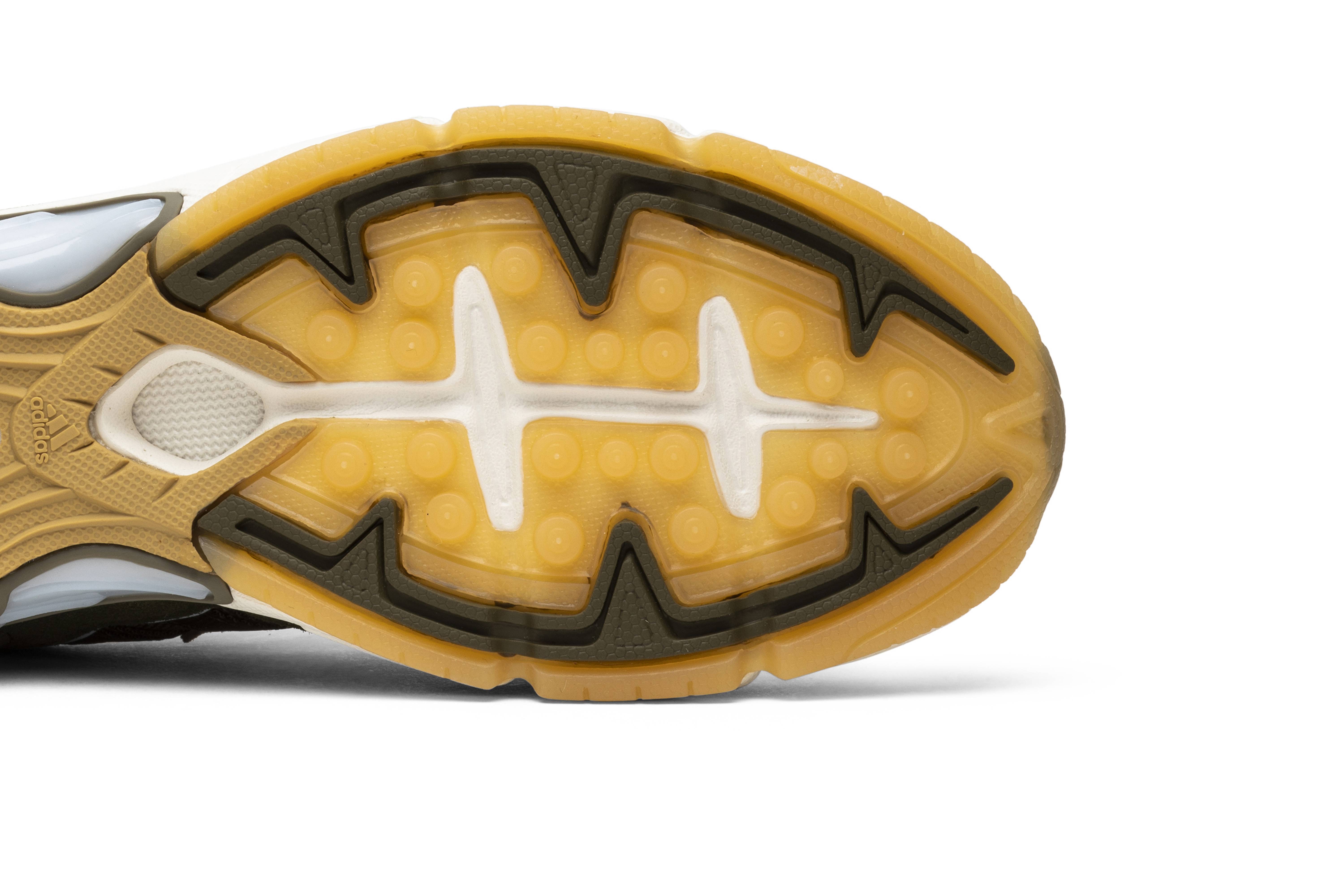 Purchase 阿迪达斯Saint Alfred联名款Temper Run运动鞋 BD8043