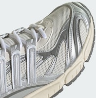 Adidas Temple Run 2 Putih Gading/Perak Metalik/Putih Krim JR9557 Sizing Adidas Temple Run 2 Putih Gading/Perak Metalik/Putih Krim JR9557