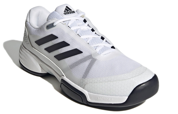 Lookbook adidas 網球會地毯款 輕便通風休閒運動鞋 白黑