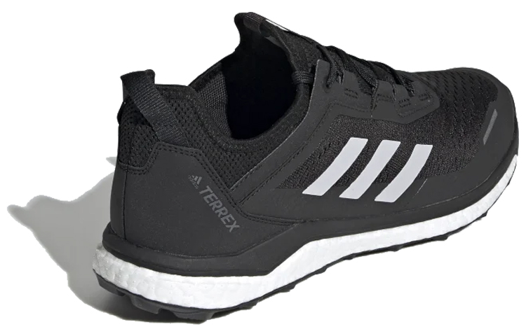 Lookbook adidas Terrex Agravic Flow ''Schwarz Grau'' G26101