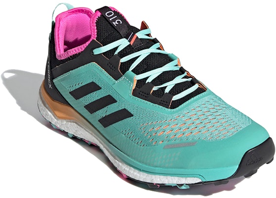 adidas Terrex Agravic Flow 'Acid Mint Core Black Screaming Pink' Kasut Lelaki FX6754 Lookbook adidas Terrex Agravic Flow 'Acid Mint Core Black Screaming Pink' Kasut Lelaki FX6754