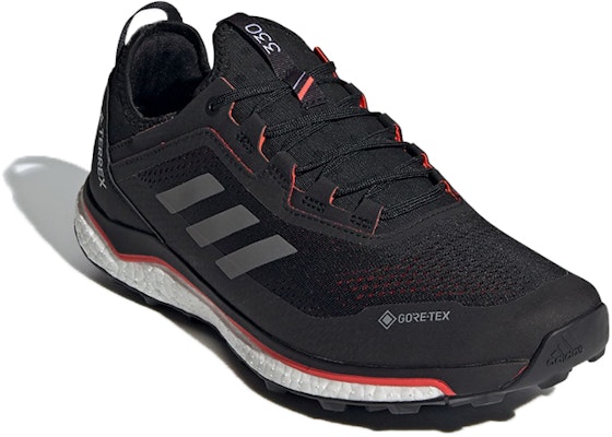 adidas Terrex Agravic Flow Gore-Tex Sepatu Lari Trail 'Hitam Merah Abu' FU7448 Lookbook adidas Terrex Agravic Flow Gore-Tex Sepatu Lari Trail 'Hitam Merah Abu' FU7448