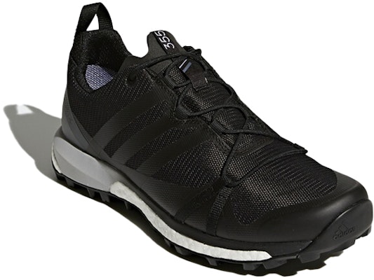 阿迪达斯 Terrex Agravic GTX '核心黑' BB0953 Lookbook 阿迪达斯 Terrex Agravic GTX '核心黑' BB0953