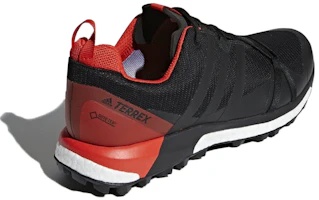 Shop adidas Terrex Agravic Gtx 低幫 跑步鞋 男款 黑紅