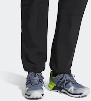 Sizing 阿迪達斯 Terrex Agravic GTX 舒適耐磨戶外鞋 藍黃