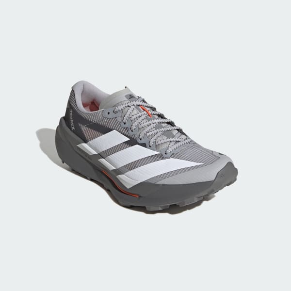 Shop adidas Terrex Agravic TT 越野跑鞋 灰白/雲白/反光銀 JS3518