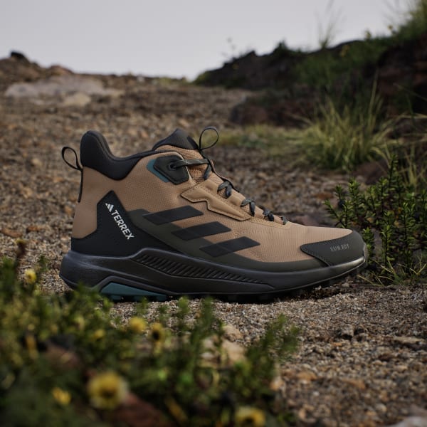 Lookbook Adidas Terrex Anylander Mid Rain.Rdy 登山靴 卡其色/黑色/橄欖綠 JQ9963