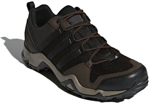 adidas Terrex Ax2r Coklat/Hitam CM7726 Lookbook adidas Terrex Ax2r Coklat/Hitam CM7726