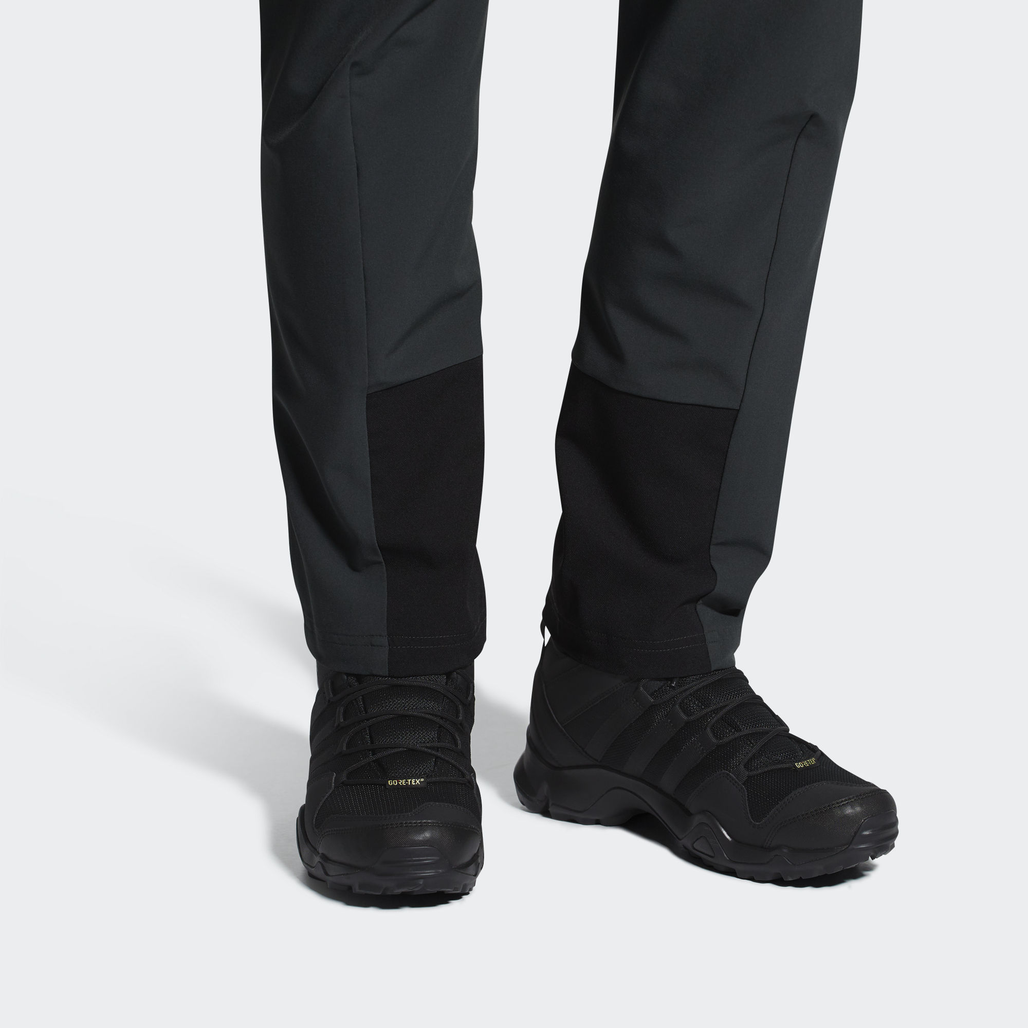 Sizing adidas Terrex Ax2r Mid Gore-tex ''Zwart Outdoor'' CM7697
