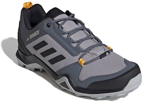 adidas Terrex AX3 'Light Granite Active Gold' dalam Bahasa Malaysia. EF0533 Lookbook adidas Terrex AX3 'Light Granite Active Gold' dalam Bahasa Malaysia. EF0533