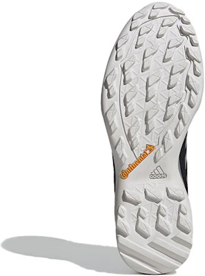 adidas Terrex Ax3 Gore-Tex Sepatu Hiking Tahan Air G26577 Details for adidas Terrex Ax3 Gore-Tex Sepatu Hiking Tahan Air G26577