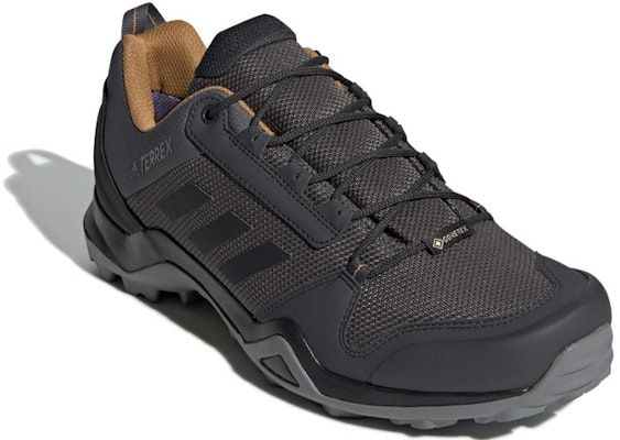 adidas Terrex AX3 GTX 黑灰色 Lookbook adidas Terrex AX3 GTX 黑灰色