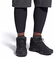 Sizing adidas Terrex Ax3 Mid Gore-tex 耐磨防滑 中筒戶外登山鞋 黑